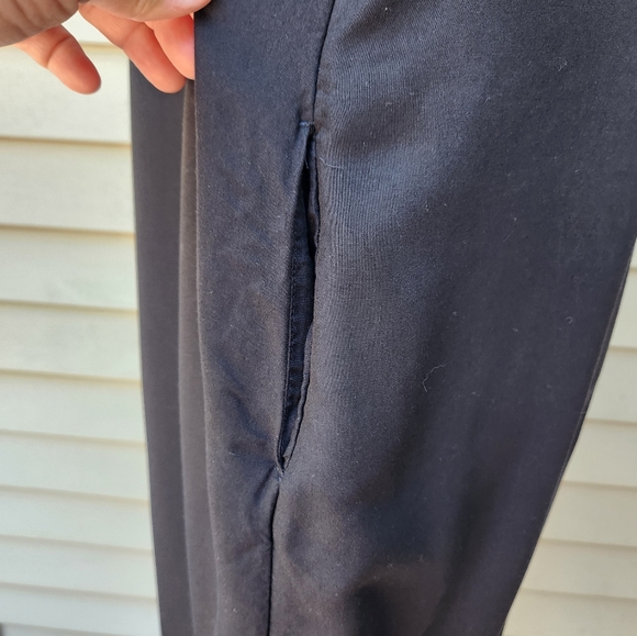 Time & Tru Black Sleeveless Dress V-Neck Pockets Solid - Picture 6 of 12